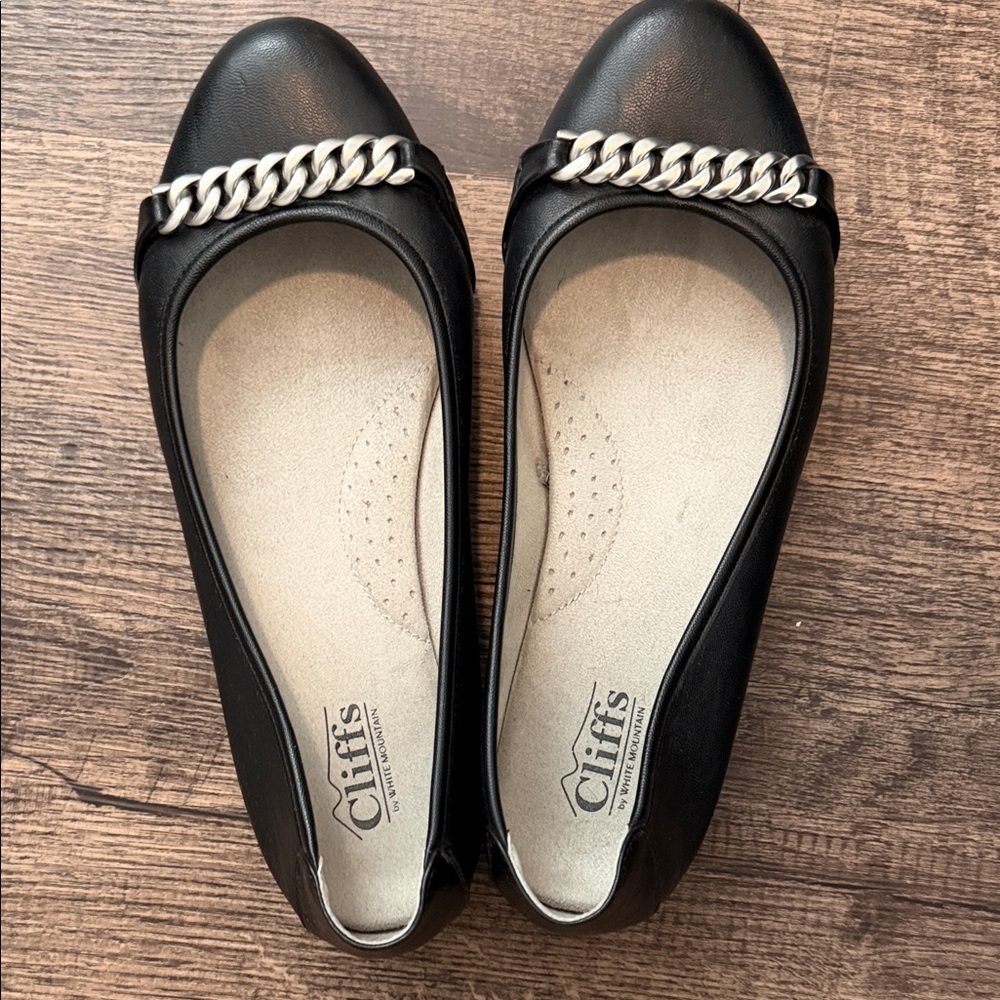 White Mountain Black Loafers with Silver Chain Accent